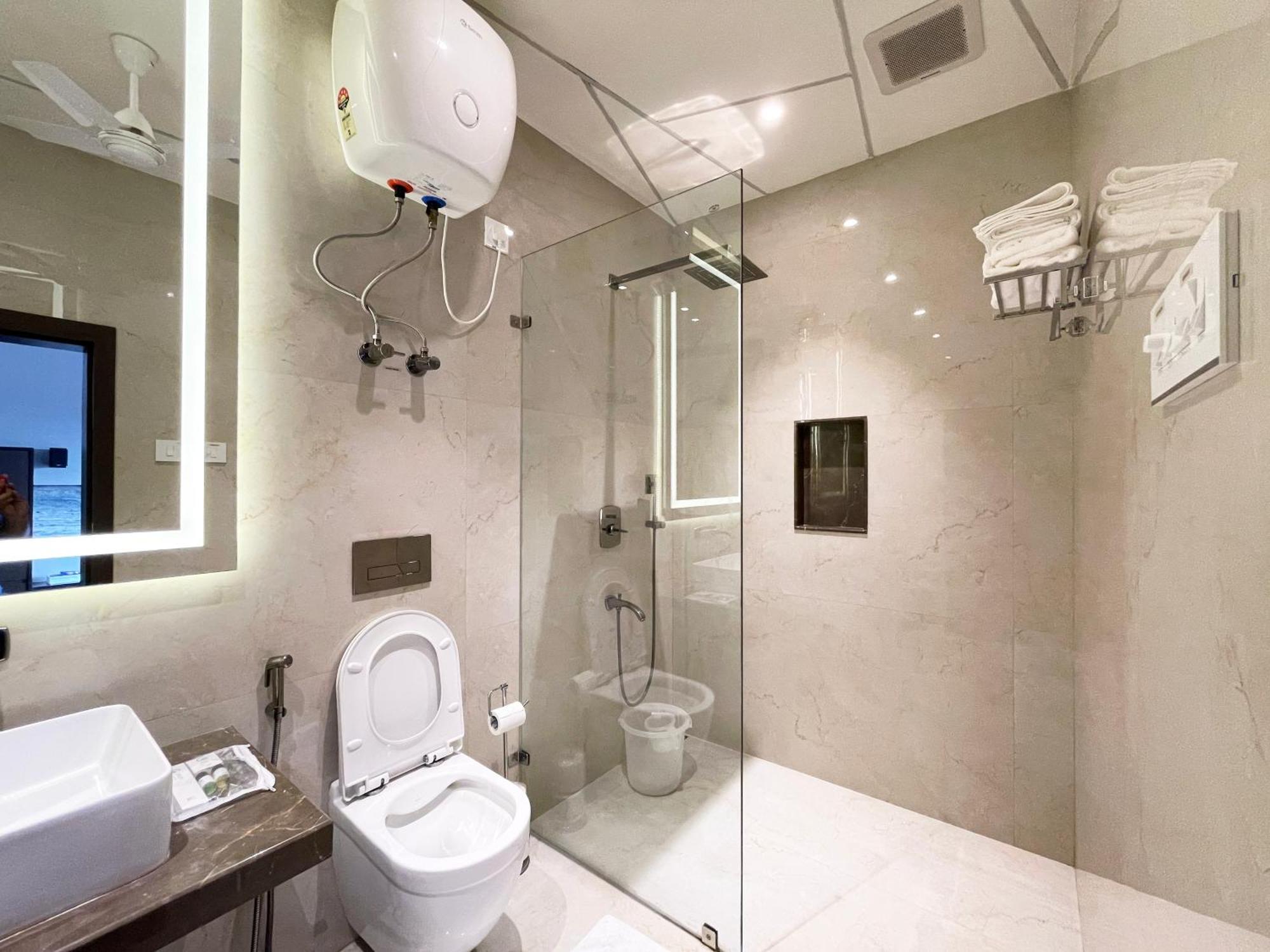 Central Bed & Breakfast โกลกาตา ภายนอก รูปภาพ